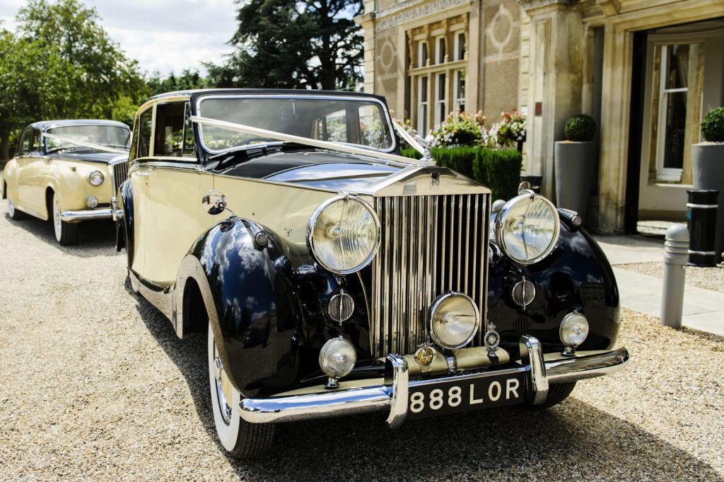 RollsRoyce Silver Cloud Wedding Car Hire Surrey and Berkshire